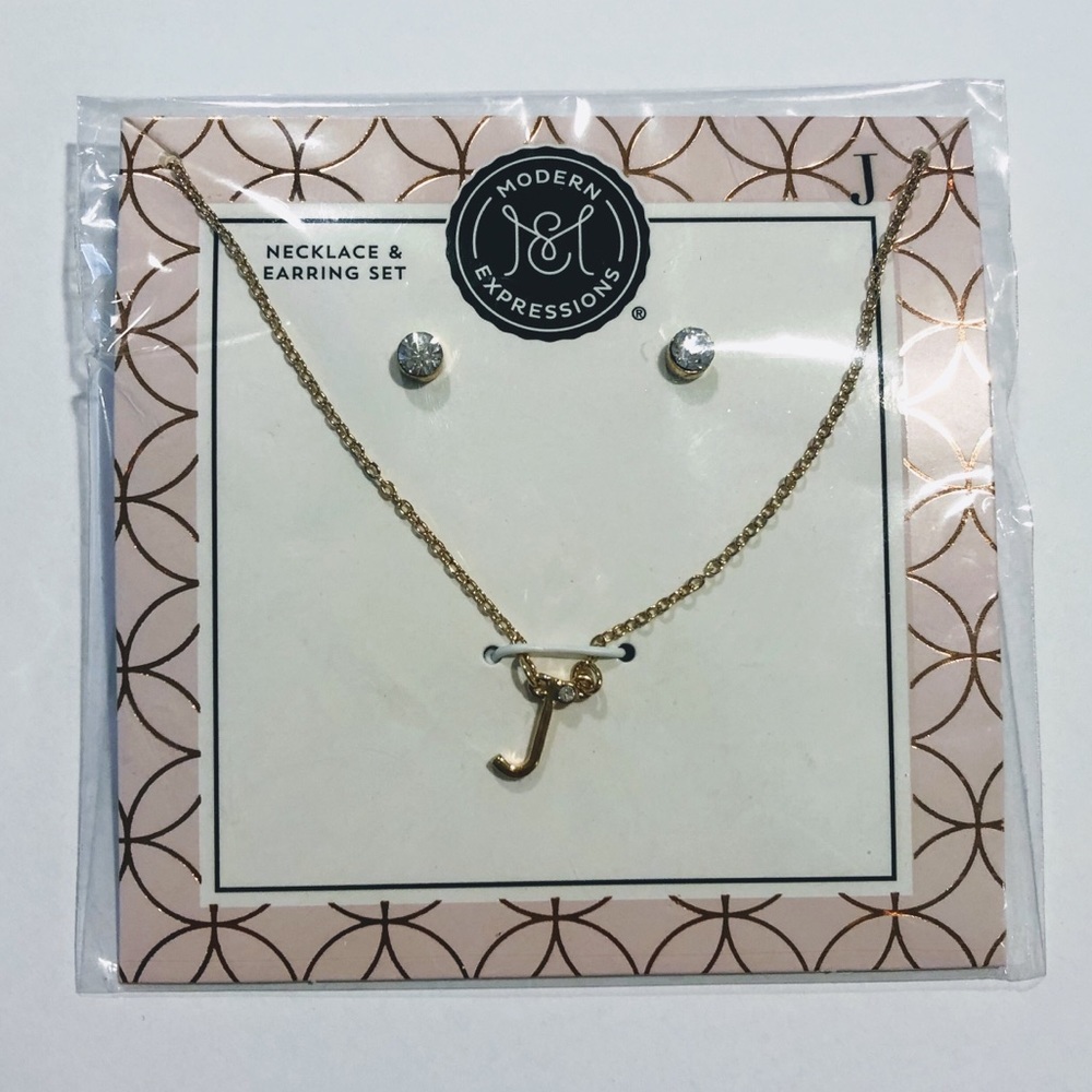NWT “J” Pendant Necklace and Earring Set